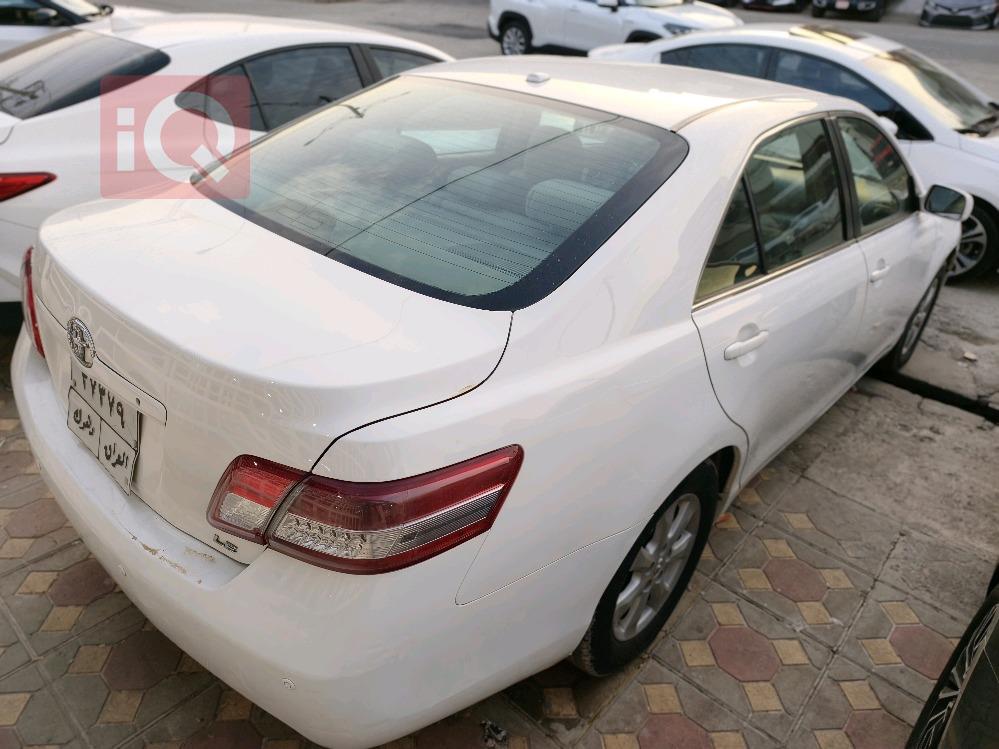 تۆیۆتا کامری